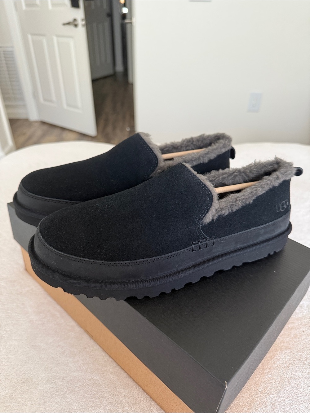 NIB UGG Leisure Nomad Slip On